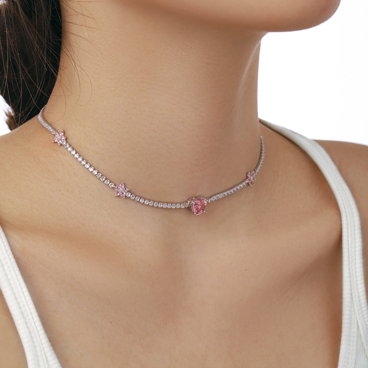 [AuraEcho]Dazzling Pink Heart Flower Necklace