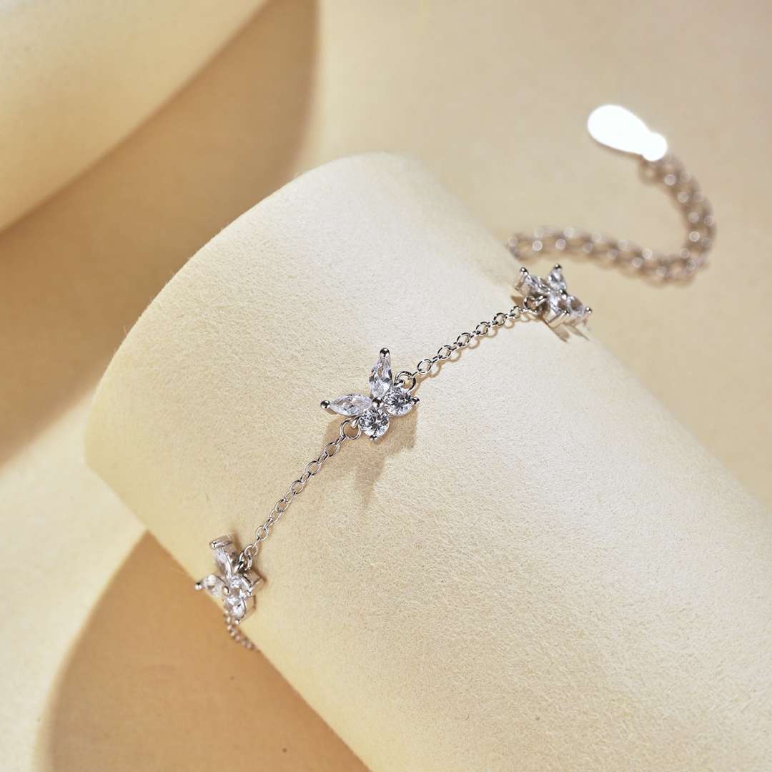 [AuraEcho]Radiant Butterfly Shape Necklace
