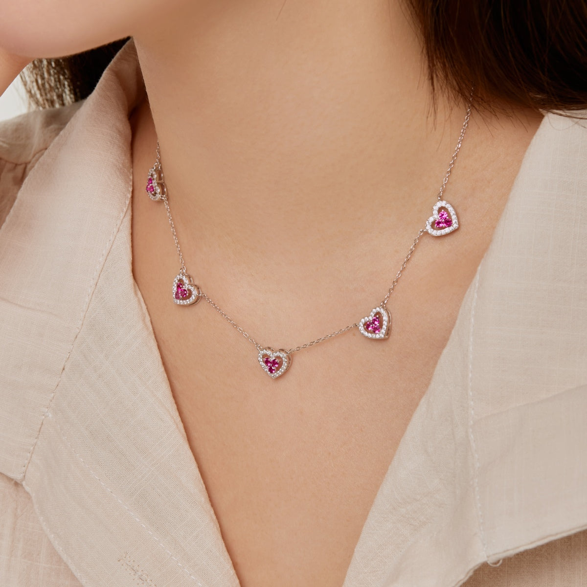 [AuraEcho]Sparkling Five Heart Necklace
