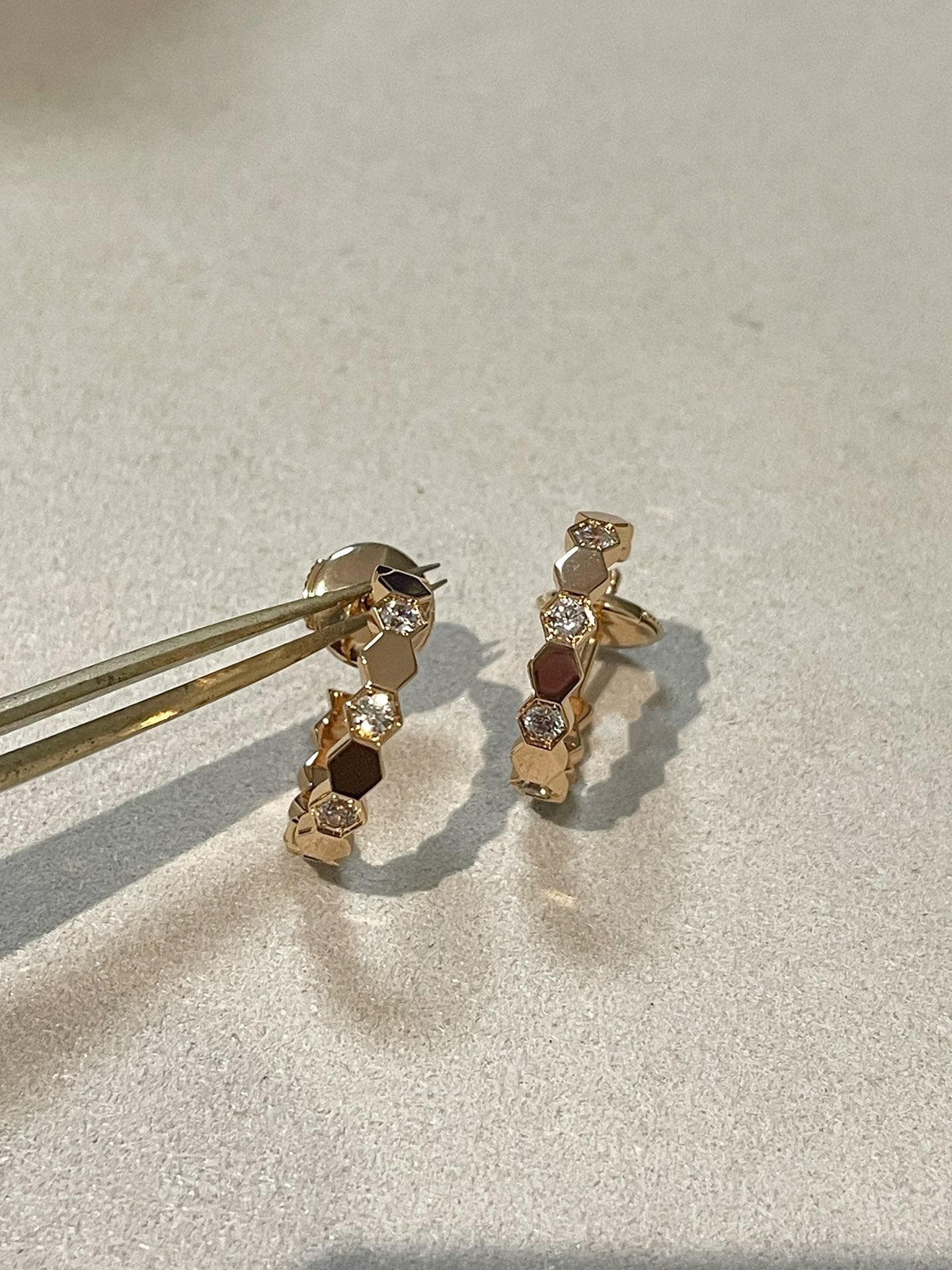 [AuraEcho]Hollow Design Four-Leaf Clover Flower Shape Ring