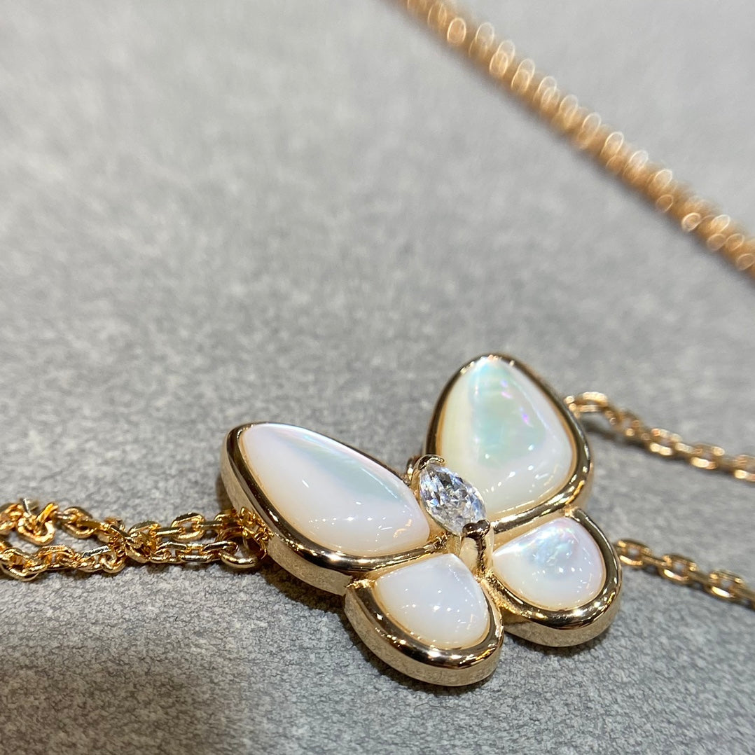 [AuraEcho]BUTTERFLY MOP DIAMOND NECKLACE