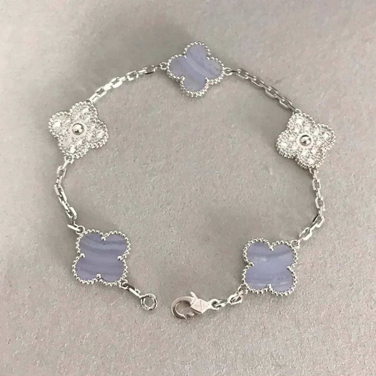 [Auraecho] CLOVER 5 MOTIF PURPLE CHALCEDONY BRACELET COLLECTION