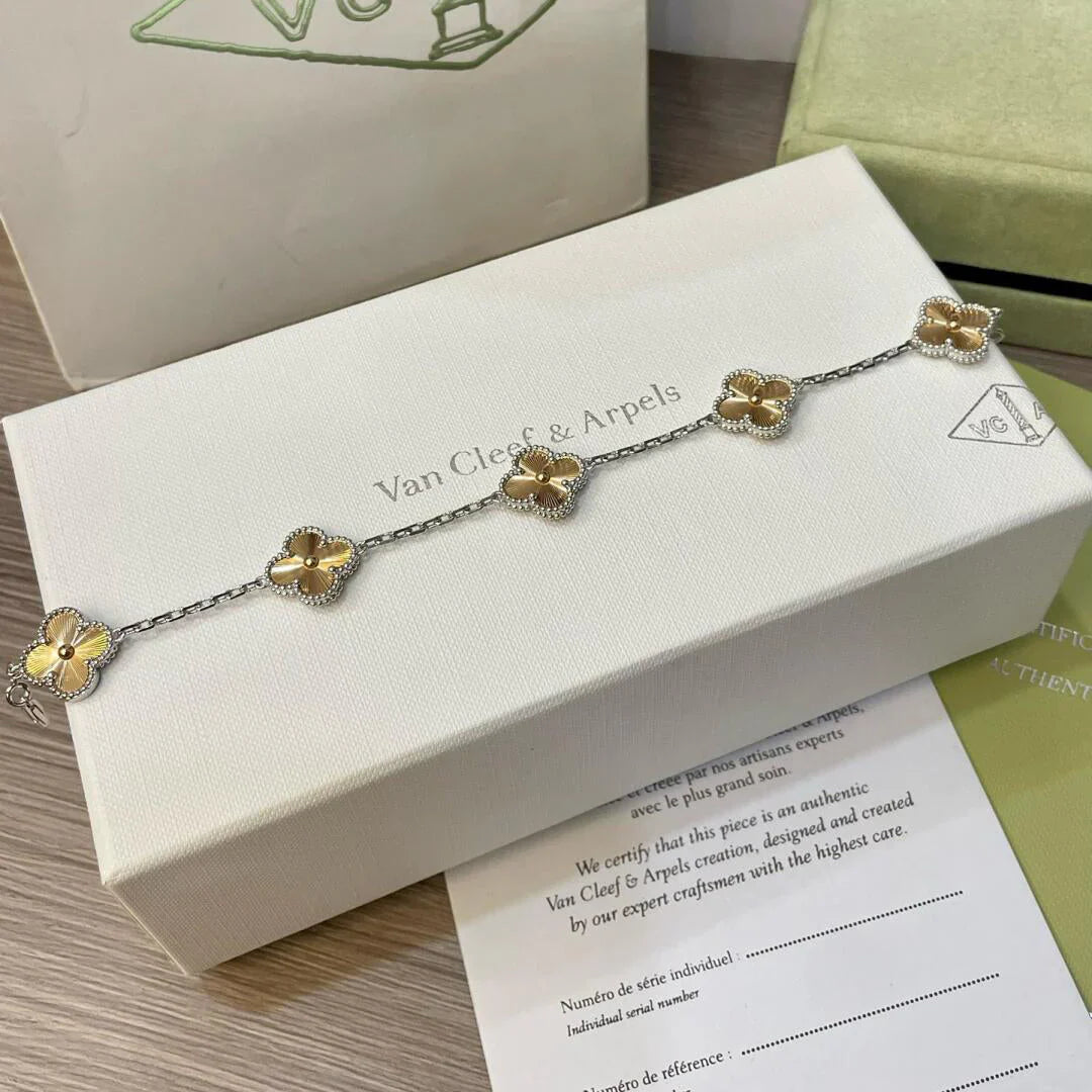 [Auraecho] CLOVER 5 MOTIF LASER BRACELET COLLECTION